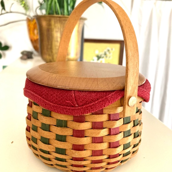 Longaberger Other - Signed 2003 LONGABERGER Caroling Basket w/ Woodcrafts Lid
